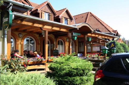 Gasthaus Joo-Wellness Pension Rabapaty Exterior photo